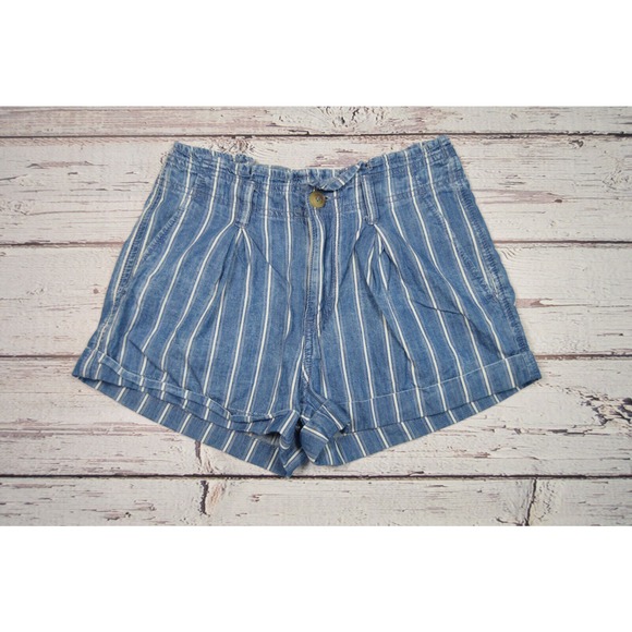 American Eagle Striped Pleated Cuffed‎ Shorts Women Junior Size 0 Pre-Owned - Picture 1 of 11